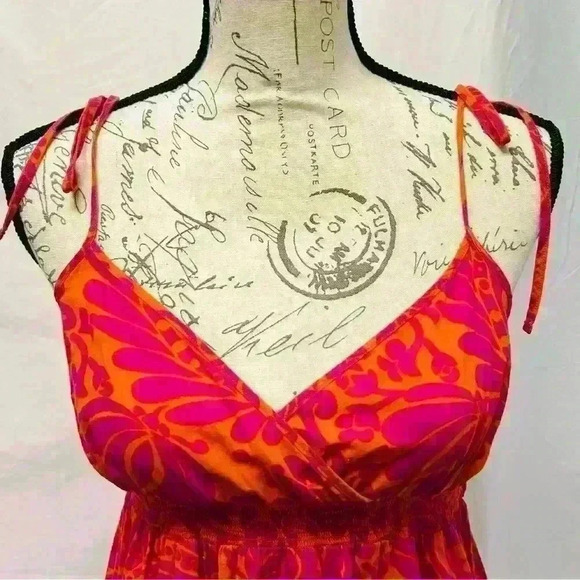 Flowers spaghetti strap midi dress size medium with ruffle hem and pockets. Sz m - Picture 6 of 11